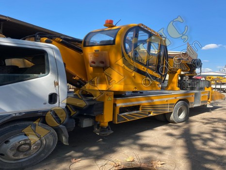 ACİL SATILIK 26 METRE PLATFORM MITSUBISHI ÜZERİNDEDİR.