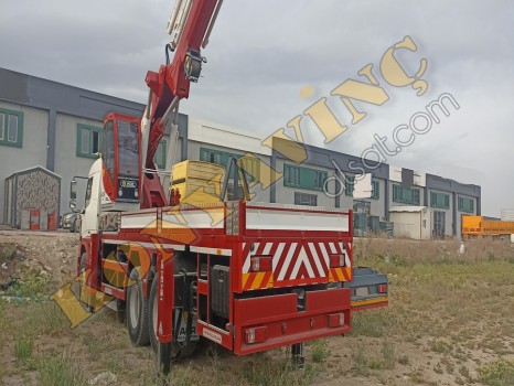 ACİL SATILIK 25 TON ACR İMALATI SIFIR VİNÇ BMC PRO 624 ÜZERİNDE
