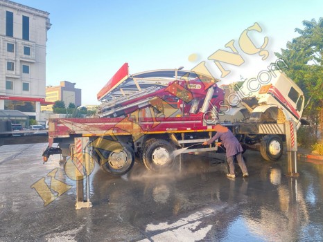 GÜÇLÜ 20 TON YANA KATLANIR MERCEDES 2521 ÜZERİNDE