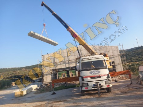 GROWE 30 TON TELESKOBİK VİNÇ
