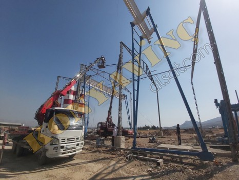 HİDRO ÖZ 8 TON YANA KATLANIR ISUZU ÜZERİNDE