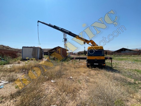 AXOR ÜZERİNDE 35 TON ÇİFT KIRMA AKKAR