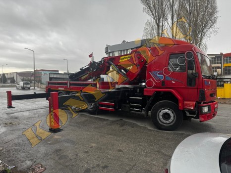SATILIK YANA KATLANIR 7+2 20 TON YENİ VİNÇ 2002 CARGO 3227 ÜZERİNDE