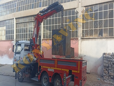 İVECO 120-14 ÜZERİNDE YANA KATLANIR 8 TONLUK VİNÇ