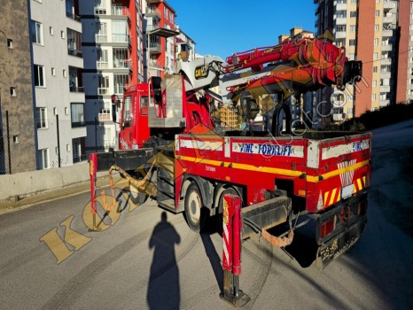 İVECO 120-14 ÜZERİNDE YANA KATLANIR 10 TONLUK VİNÇ