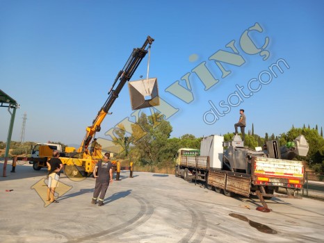 ARKA DİNGİL ÜSTÜNDE 13 TON ÇİFT KIRMA VİNÇ