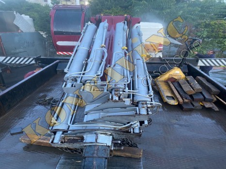 GÜÇLÜ 20 TON YANA KATLANIR MERCEDES 2521 ÜZERİNDE