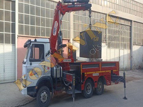 İVECO 120-14 ÜZERİNDE YANA KATLANIR 8 TONLUK VİNÇ