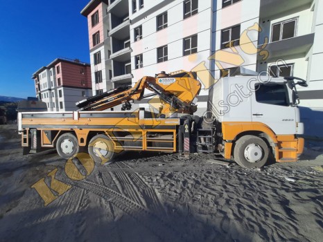 KALKAN HİDROLİK 20 TON UZAKTAN KUMANDALI MERCEDES 2523 CD