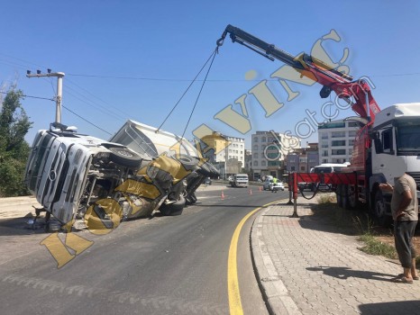 ACİL SATILIK 50 TON MERCEDES 3228 ÜZERİNDEDİR.