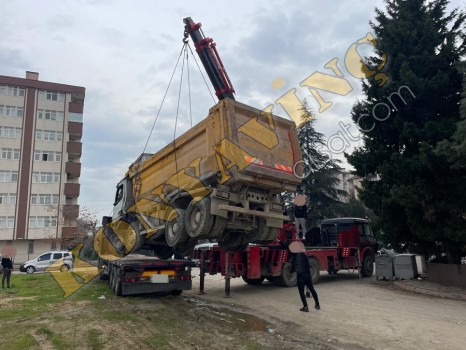 ACİL SATILIK HİDROVİNÇ 40 TON MERCEDES 2521 ÜZERİNDEDİR.
