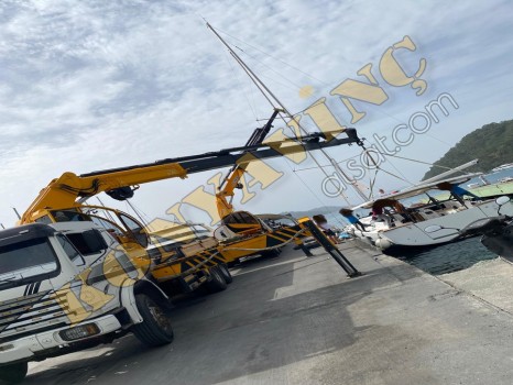 AKIN HİDROLİK 30 TON ÇİFT KIRMA VİNÇ MERCEDES 2521 ÜZERİNDE
