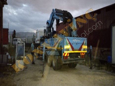 KOMBASSAN ACAR 25 TON ÇİFT KIRMA MERCEDES ÜZERİNDEDİR