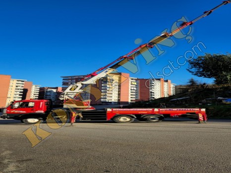 İVECO 120-14 ÜZERİNDE YANA KATLANIR 10 TONLUK VİNÇ