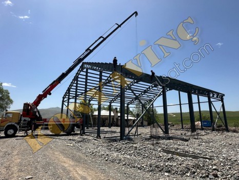 HİDROKON 20 TON VİNÇ FATİH ÜZERİNDEDİR.