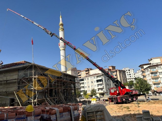 SCANIA ÜZERİNDE ASELKON MARKA 75 TON ÇİFT KIRMA VİNÇ