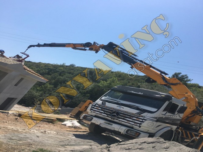 AKIN HİDROLİK 30 TON ÇİFT KIRMA VİNÇ MERCEDES 2521 ÜZERİNDE