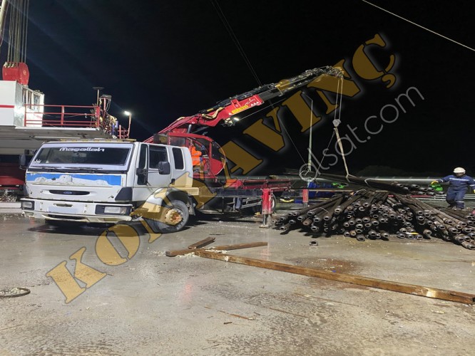 ZİRVE HİDROLİK İMALATI 10 TON YANA KATLANIR VİNÇ