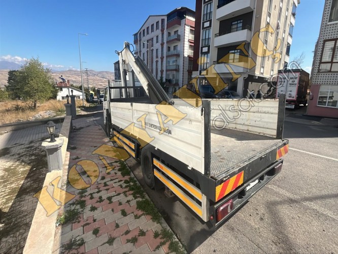 ISUZU NPR ÜZERİNDE 5 TONLUK KALDIR GÖTÜR