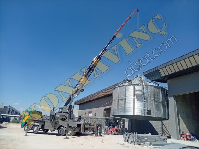 SATILIK 85 TON ÇİFT KIRMA VİNÇ MAN TGA ÜZERİNDEDİR.