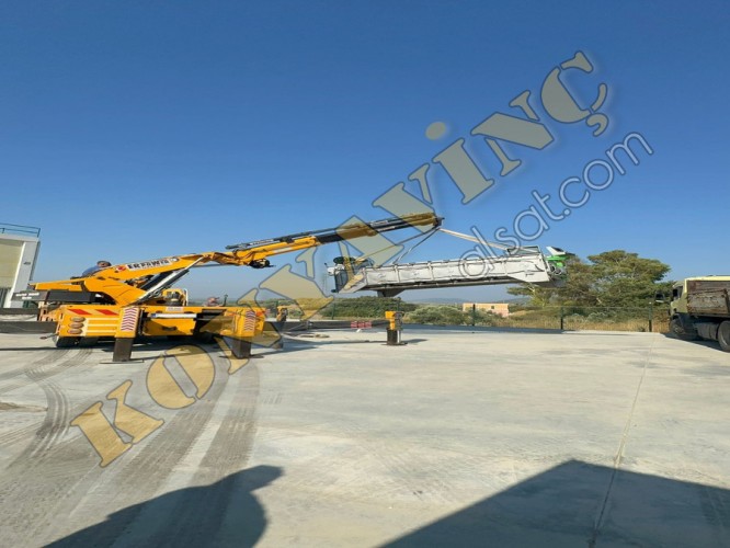 ARKA DİNGİL ÜSTÜNDE 13 TON ÇİFT KIRMA VİNÇ