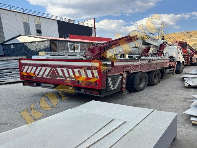 CARGO ÜZERİNDE YANA KATLANIR 20 TONLUK VİNÇ