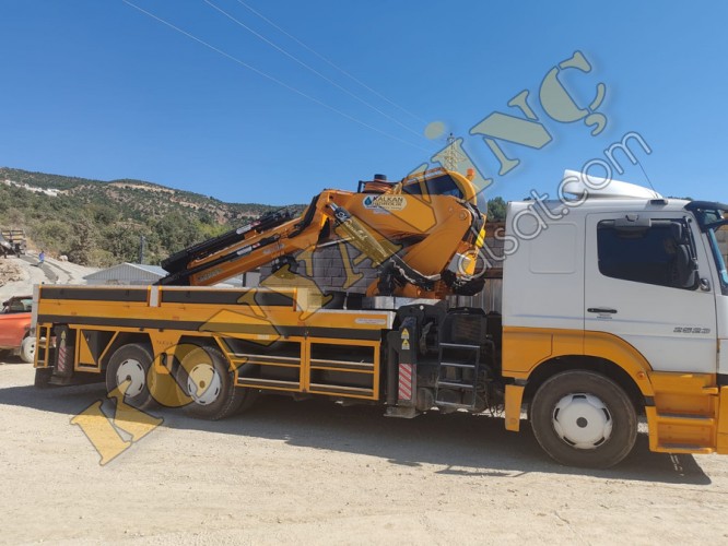 KALKAN HİDROLİK 20 TON UZAKTAN KUMANDALI MERCEDES 2523 CD