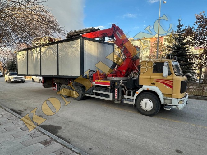 HİDROKON 20 TON VİNÇ FATİH ÜZERİNDEDİR.