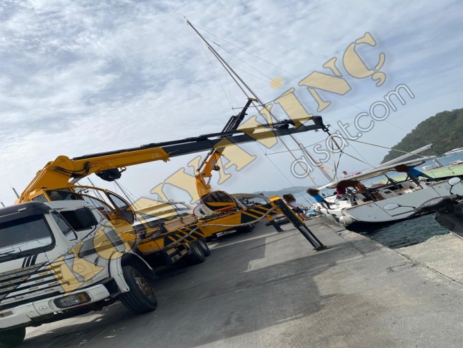 AKIN HİDROLİK 30 TON ÇİFT KIRMA VİNÇ MERCEDES 2521 ÜZERİNDE
