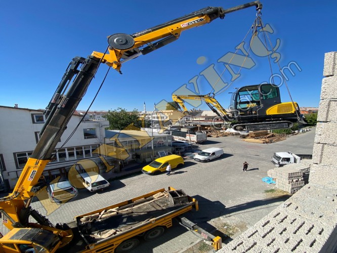 AXOR ÜZERİNDE 35 TON ÇİFT KIRMA AKKAR