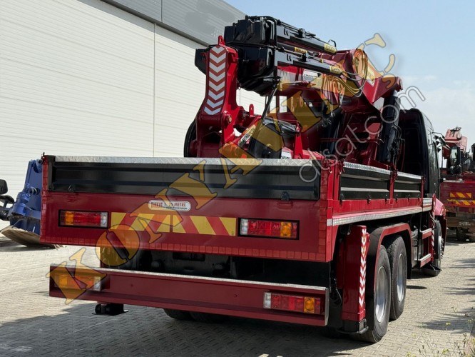 SATILIK HİDROKON 30 TON ÇİFT KIRMA VİNÇ FORD KARGO ÜZERİNDEDİR.